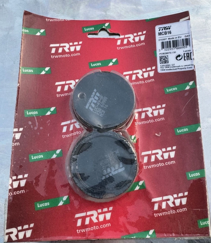 Plaquettes De Frein TRW MCB 16 - Suzuki GT 750, GT750, Wasserbüffel, MCB016 - Photo 1/2