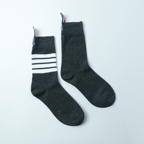 Thom Browne Calf Socks for Women with Four Stripes - Picture 27 of 41