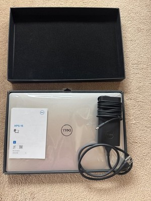 Dell XPS 15 7590 4K OLED 15.6'' i7-9750H 512 SSD, 16GB NVIDIA GTX 1650