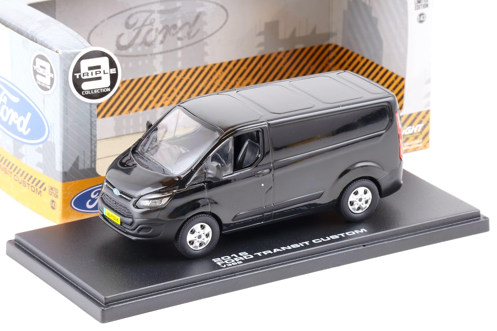 Greenlight 1:43 2016 Ford Transit Custom V362 Van Kasten Shadow Black