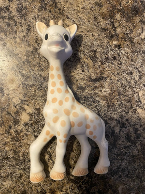 Vulli Sophie the Giraffe La Baby Teether Natural Rubber Pacifier Squeaker Toy