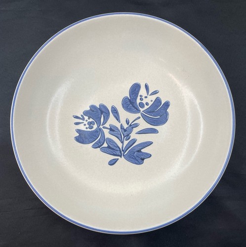 Vintage Pfaltzgraff YORKTOWNE 8” Round Vegetable Serving Bowl (Castle Mark) EUC
