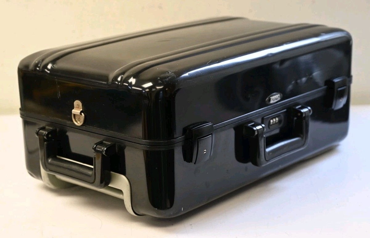 Zero Halliburton Aluminum Rolling Suitcase Black 2 Wheels