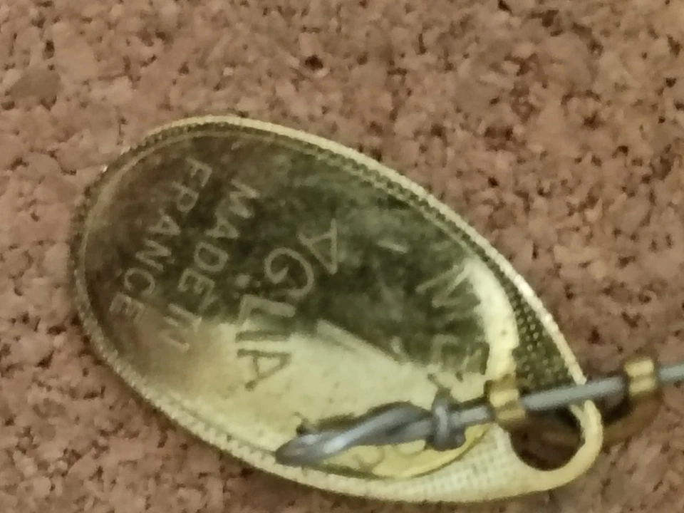 Lote de señuelos de pesca, moscas y hilanderos Foto 4 de 4