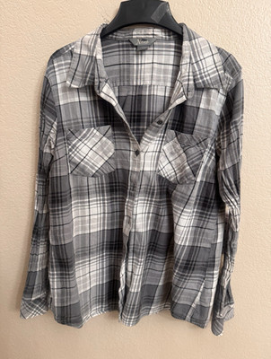 Natural Instincts women L Gray/White Plaid Flannel Button-Up Pockets