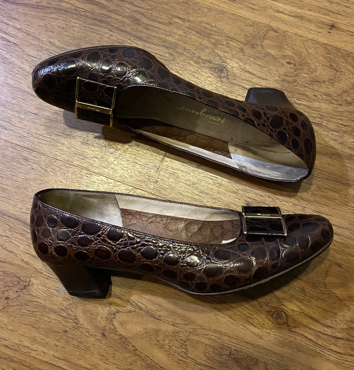 Alligator ferragamo hotsell shoes