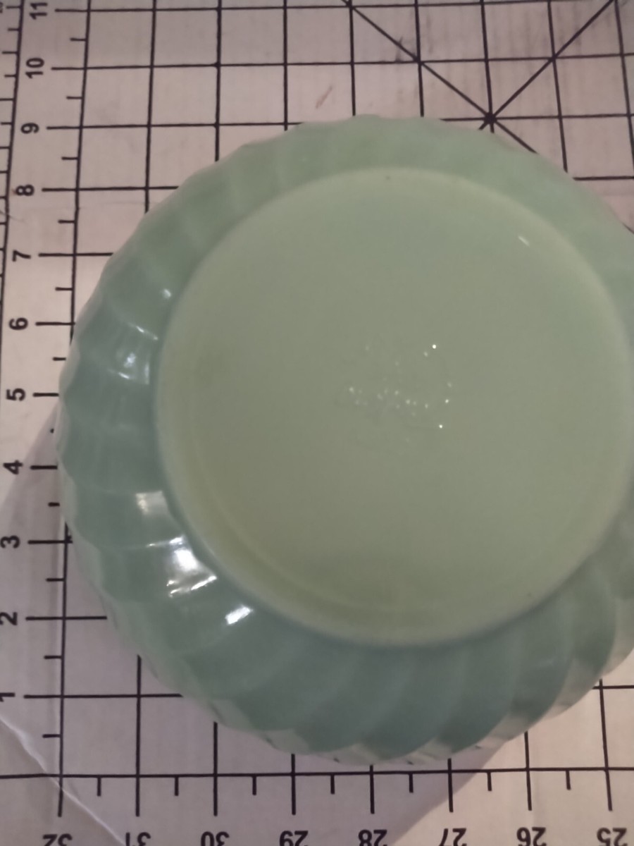 Vintage Fire King Jadeite Swirl Bowl Oven Ware 8