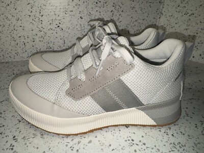 SOREL Out N About III Low Sneaker Women's Size US 7.5 Moonstone/Dove Waterproof