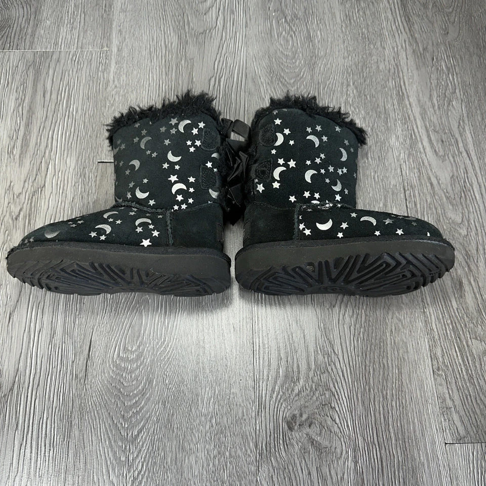 UGG 1119170T Toddler Baby Moon & Stars Leather Warm Sheep Fur Boots Size 8 - Image 3 of 4