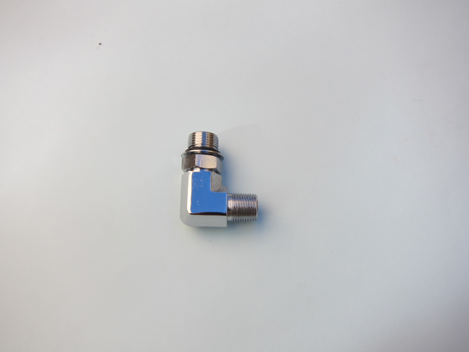 Lowrider Hydraulic Fitting: #8 Boss To 3/8" Female NPT Swivel Straight (Fits Adex/Adel)