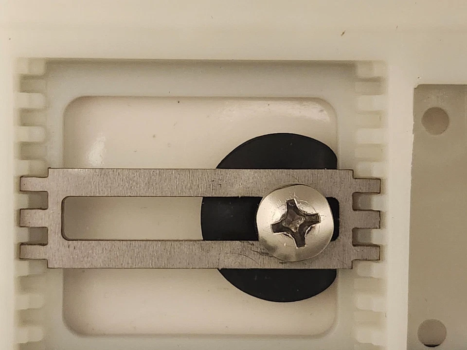 Сменный кронштейн/направляющая болта опорной плиты биде/уошлета для Toto SW3004/3036 и т. д. - Изображение 3 из 3