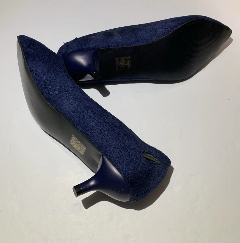 Zapatos de tacón de gatito azul marino talla 10 para mujer nuevos sin etiquetas con recortes en cada lado Foto 4 de 4