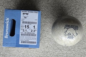 【最新】【新品未使用】IVORY RHINO PRO 14ポンド Ivory Rhino Pro | Brunswick Bowling