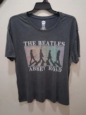 Womens Time And Tru Size 2X 20 The Beatles Abbey Road Glitter Tshirt Top NWT