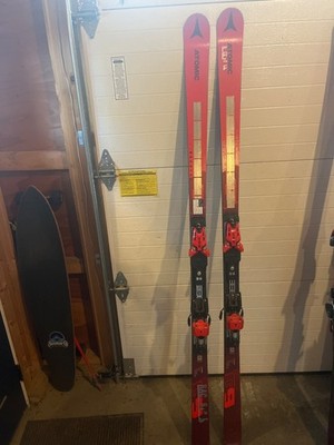 2023 Atomic 187 G9 unisex gs ski 26 meter radius with 16 DIN atomic bindings.