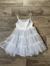 Girls 8 full circle White Petticoat EUC layers of tulle
