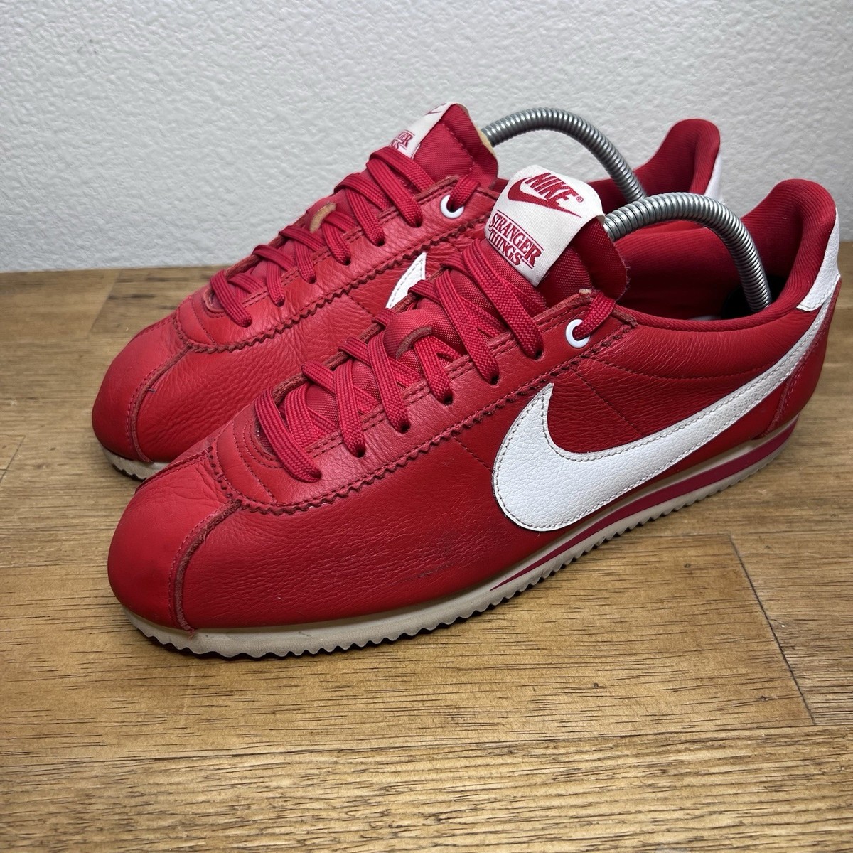 Stranger Things × Nike Classic Cortez NIKE CLASSIC CORTEZ QS ST 