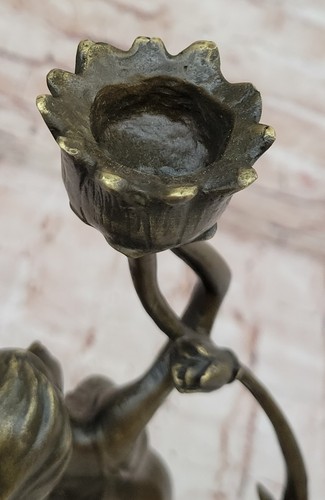 Candelabro de bronce firmado escultura sexy dama obra de arte original decoración del hogar - Imagen 7 de 10