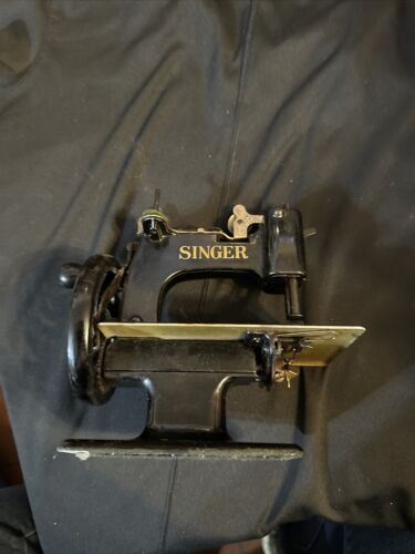 Práctica máquina de coser vintage Singer para coser, tamaño infantil