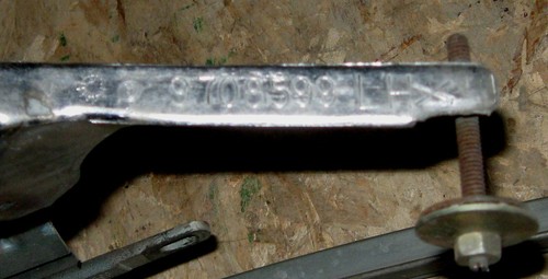 1967 - 1968 Cadillac Sedan Fleetwood LH Front Vent Window Tinted Chrome 67 68 - Picture 5 of 5