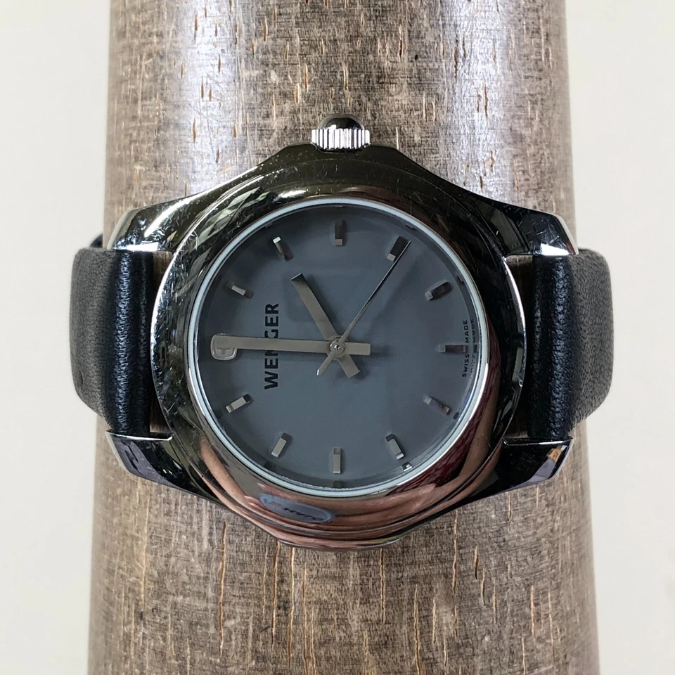 Reloj Wenger Mujer 092.2040 Vestido Hecho en Suiza Cuero Cuarzo Analógico 32mm 6 1/4" Foto 2 de 4