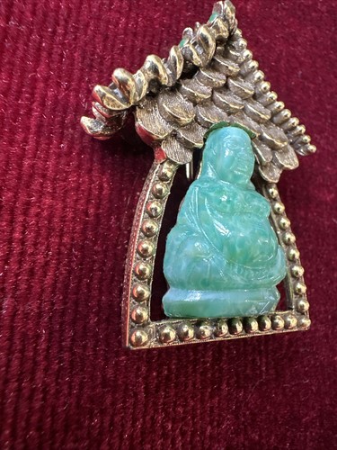 Vintage Hattie Carnegie Faux Jade Green Peking Glass Buddha Brooch Pendent Rare - Picture 6 of 19