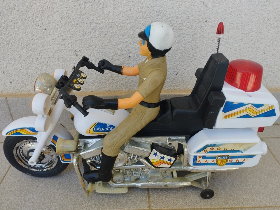Grande modellino Rc moto Highway Patrol Police. 40 cm - Giocattolo molto raro - Immagine 3 di 4