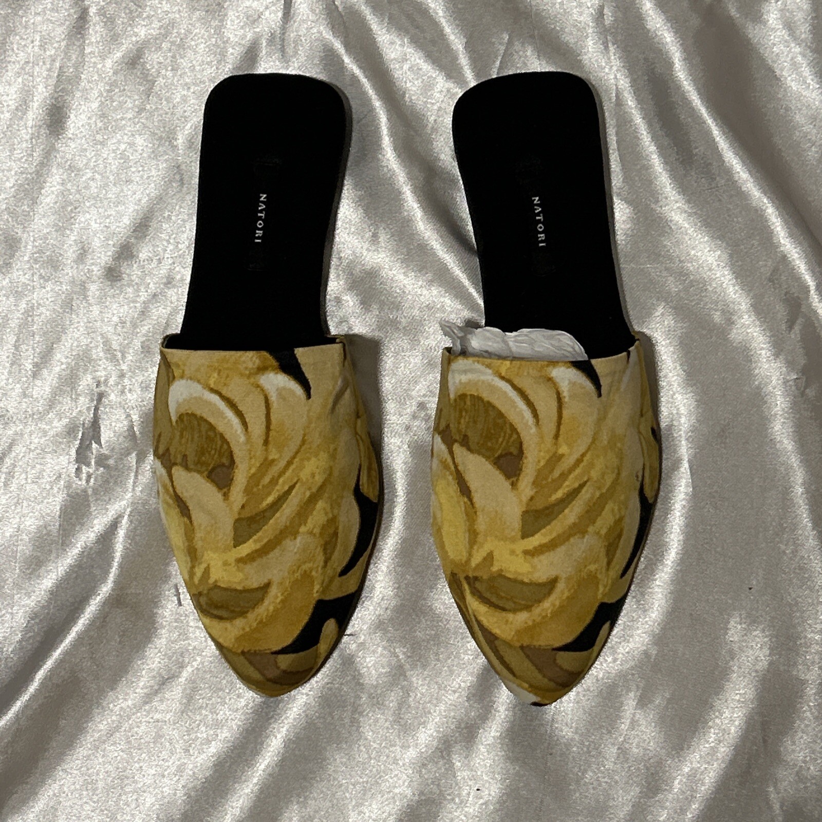 PANTOFOLA D’ORO Opulente ciabatte muletto stampa floreale taglia 9 NUOVE!! Oro giallo
