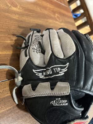 Rawlings Wing Tip PP11P 11in Left Handed Glove *Right Hand Throw
