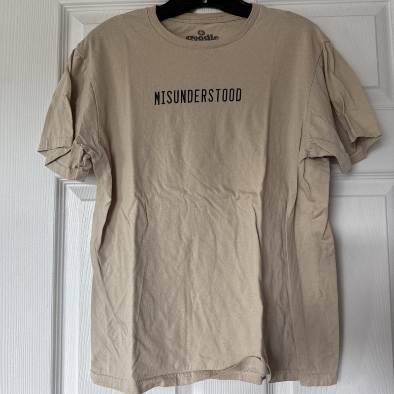 Goodie Two Sleeves Men’s T Shirt Size M Beige