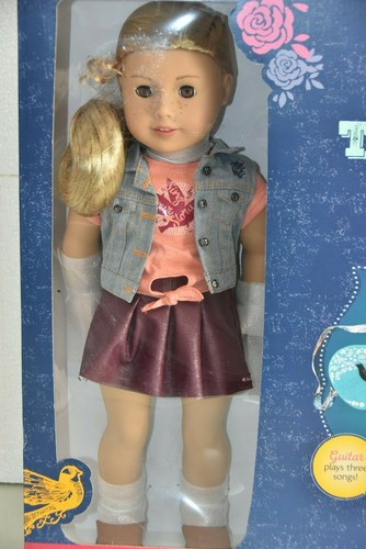 Neu American Girl 2017 Tenney Grant Puppe Buch Spotlight Outfit Gitarre Riesige - Bild 3 von 12