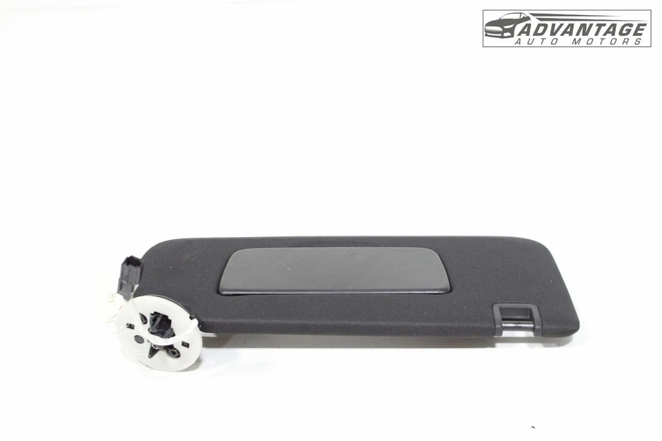 Chevrolet Equinox 2025 parasol delantero derecho lado del pasajero parasol OEM Foto 2 de 4