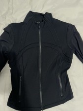 Lululemon Define jacket nulu size 8 cropped black