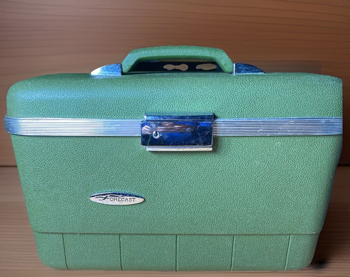 Vintage Sears Forecast Makewup Train Vanity Case Green Hard Case