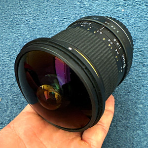 SAMYANG 8mm f/3.5 Fish-Eye Manual Focus Lens