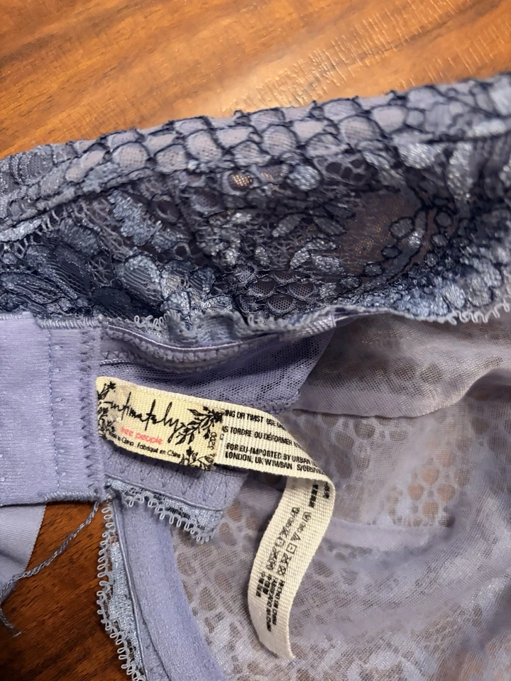 Free People Blue Lace Strap Underwear Bra Size 32DD - Image 3 of 4