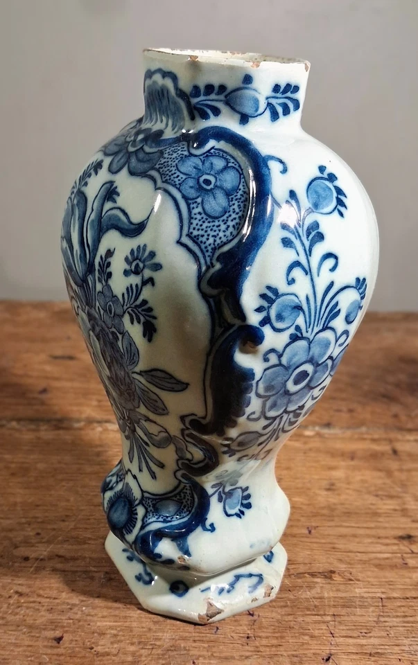 VASE EN FAÏENCE DE DELFT SIGNE LPK ( De lampetkan) XVIIIème ou XIXème siècle? - Photo 3/4