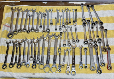 (55) Husky Ratcheting Combination Wrench multi ect.. flex head