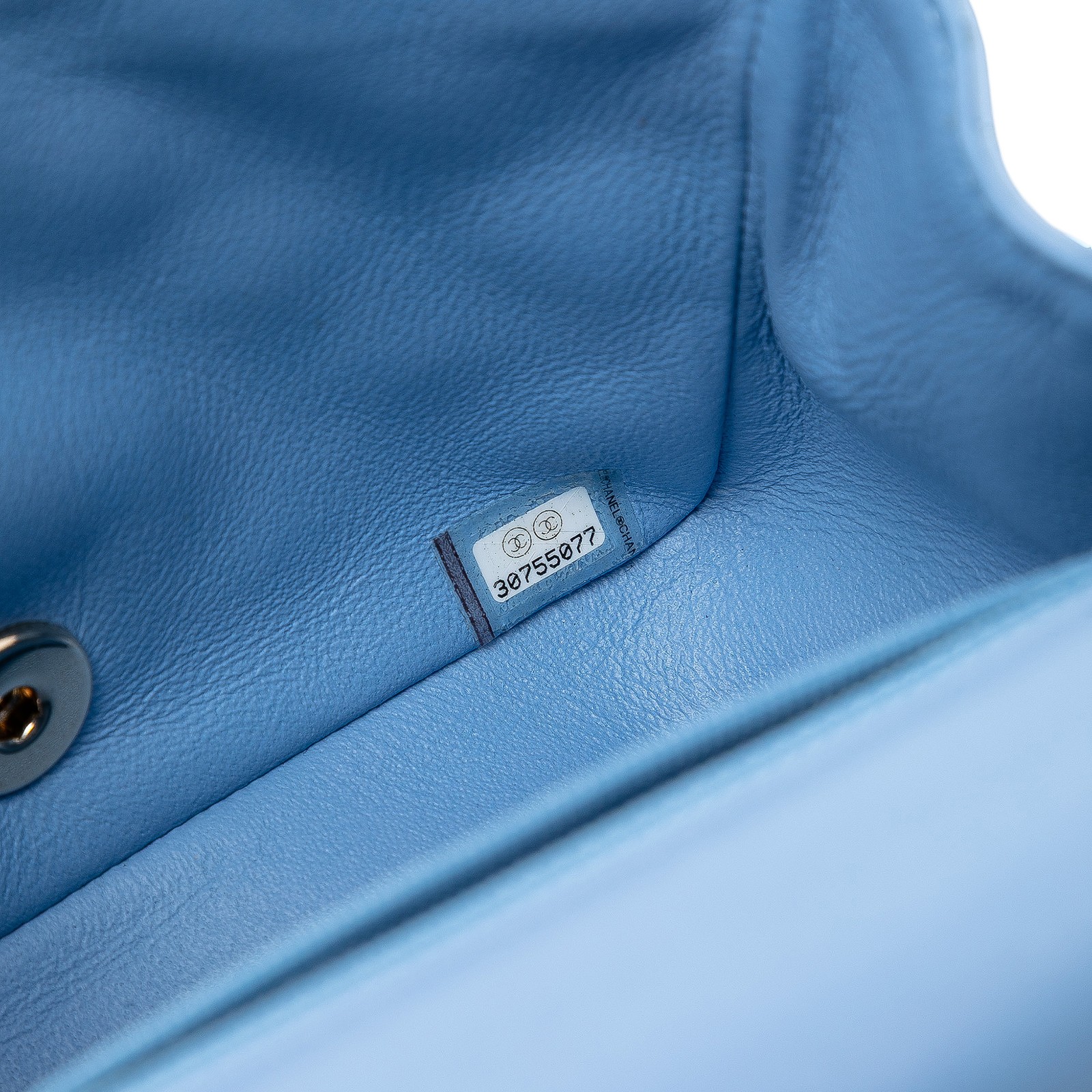 Authenticated Chanel Mini Square Classic Lambskin… - image 5