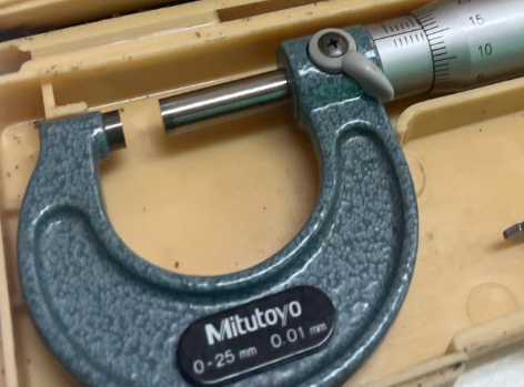 Michiyo⭐　　 Mitutoyo 103-137 Outside Micrometer, 0-25mm Range, 0.01mm