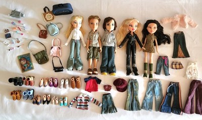 BIG LOT OF BRATZ DOLLS MGA 2001-03 Fashion Shoes Accessories Purses Outfits VTG 