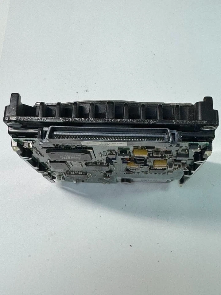 Dell 0009223U-12541-9B8-008P 9.1S TN09J462 10K RPM 4MB Ultra3 U160 SCSI 3.5" HDD - Image 4 of 4