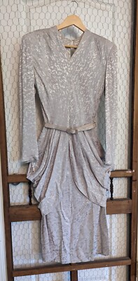 retro silver dress Vintage Silver Glitter Fringed Show Girl Dress S, Sexy Silver Fringed Dress Costume S, NWT Silver Fringed Glittery Flapper Dress S