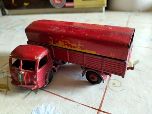 DINKY TOYS COLLECTION OBJET VITRINE JOUEF CAMION JEP JRD CIJ JEP