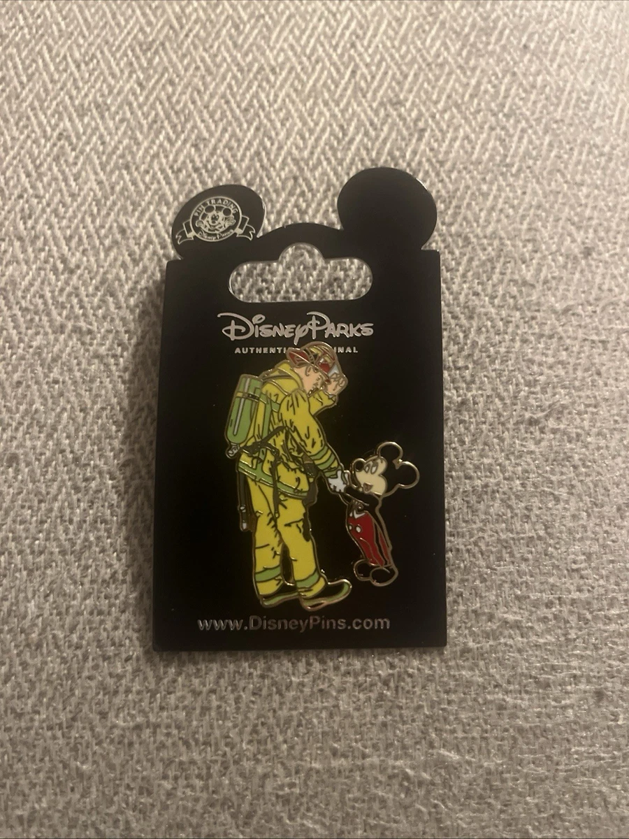 2004 Contemporary Disney Pins, Patches & Buttons (1968-Now) for