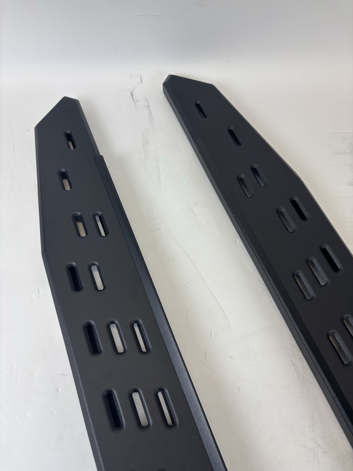 Returned Go Rhino RB30 Running Boards | 69600080PC