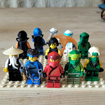 LEGO NINJAGO Minifiguren Konvolut mehrere Ninja Meister Wu Cole Lloyd Kai Jay