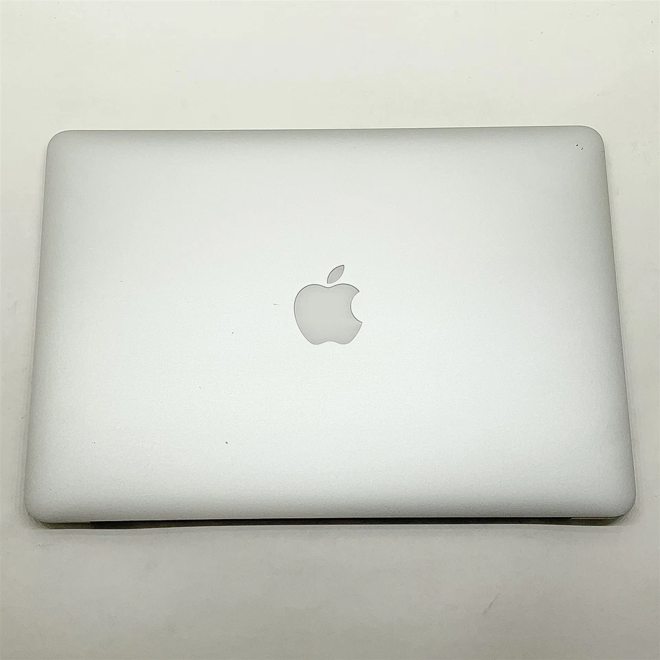 Apple MacBook Air 4,2 A1369 2011 i7 2677M 1.80GHZ 4GB 120GB SSD OSX High Sierra - Image 4 of 4