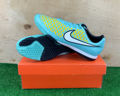 Nike Magista サッカーシューズ Nike Magista Obra Silver SG Pro – Classic Soccer Cleats