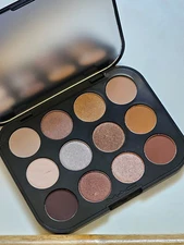 MAC Connect in Colour UNFILTERED NUDES Eye Shadow Palette x 12